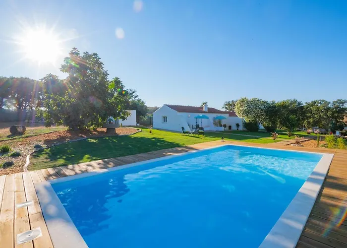 Casas Da Bica - Turismo Espaço Rural